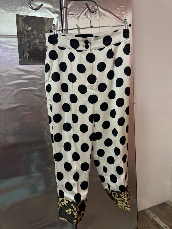 Dolce & Gabbana Pants - Dolce & Gabbana White and Black Polka Dot Capris with Gold Trim